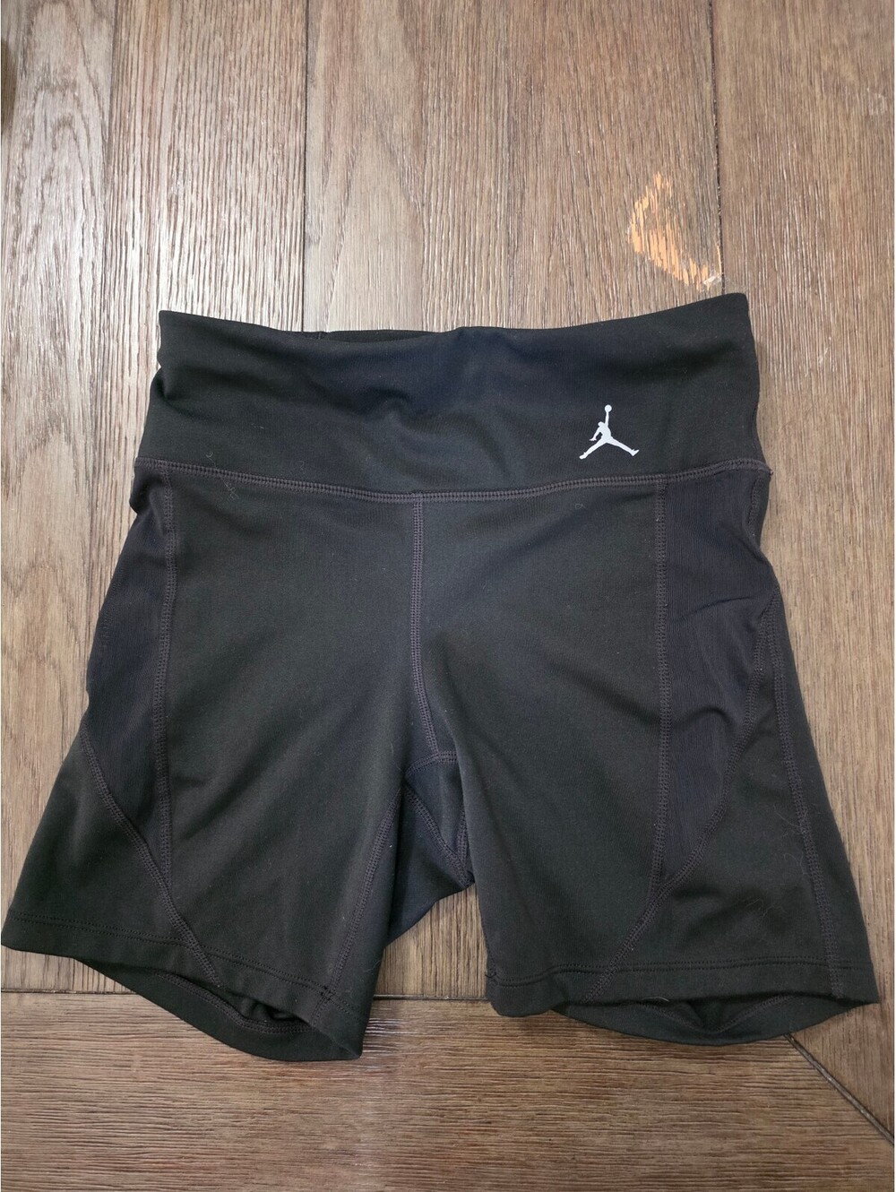 Jordan Women's Dri-Fit High-Waisted Tight Fit 6" Shorts Size Small